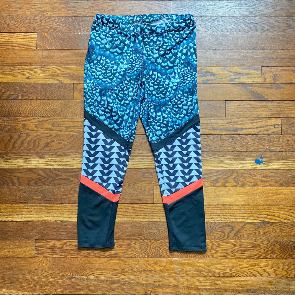 Lukka Lux graphic print capri casual athletic leggings size Small